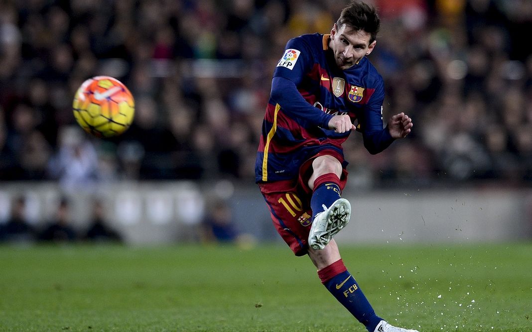 成就不应轻 成就不应轻